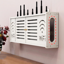 Nástěnný organizér na WiFi router – moderní držák se skrytím kabelů a zásuvek