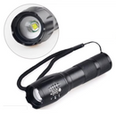 Balíček 1+1 Taktická LED svítilna se zoomem a voděodolností - 3 profesionální režimy svícení